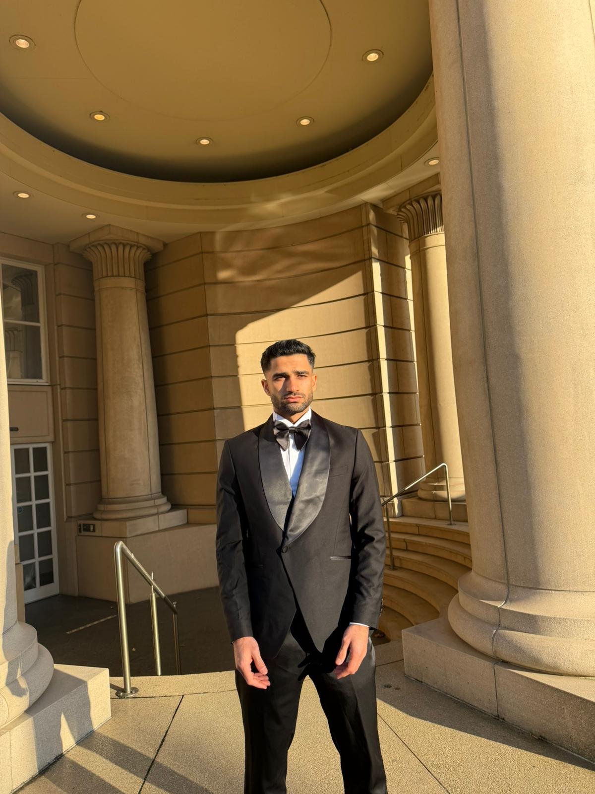 Nice black suit  - Image 2